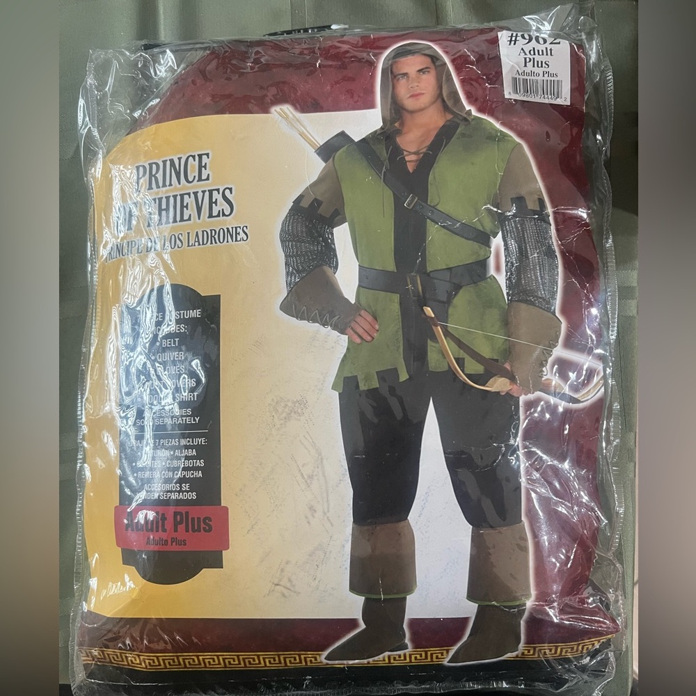 Prince of Thieves Costume - Green and Brown
Does not have quiver